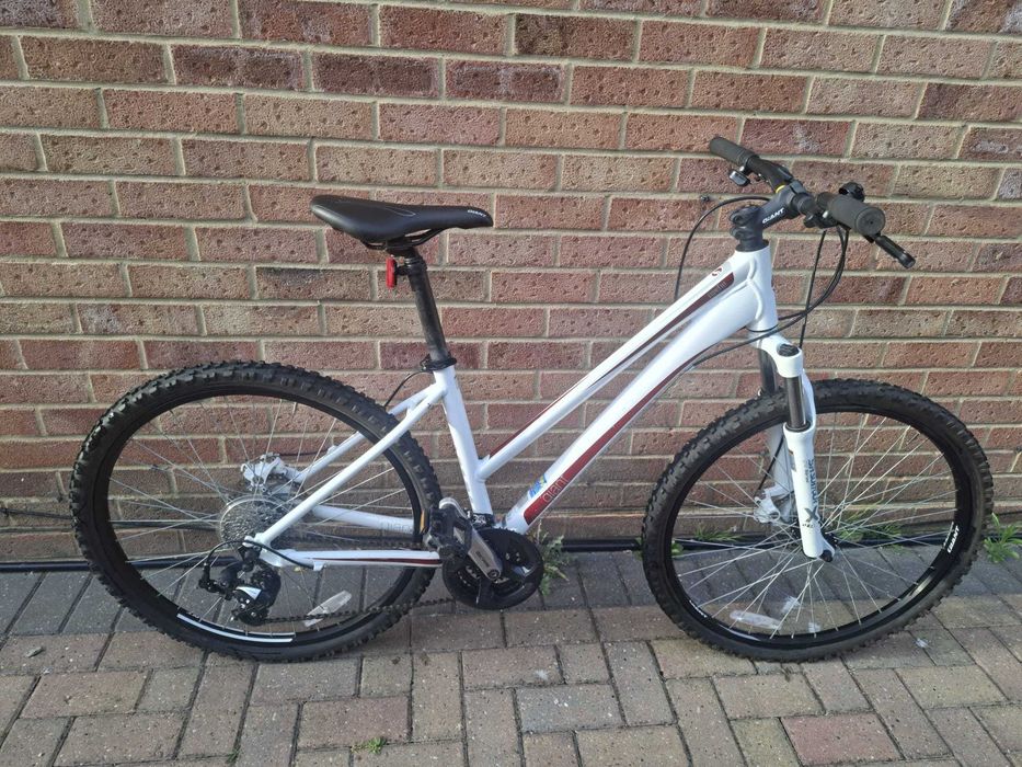 Bicicleta Giant 3 de vanzare