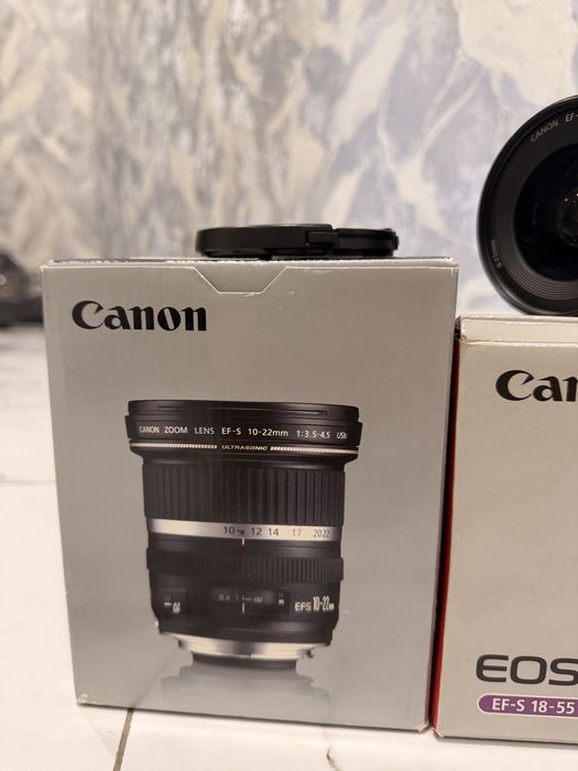 Canon 800D (body) + Объектив Canon EF-S 10-22mm f/3.5-4.5