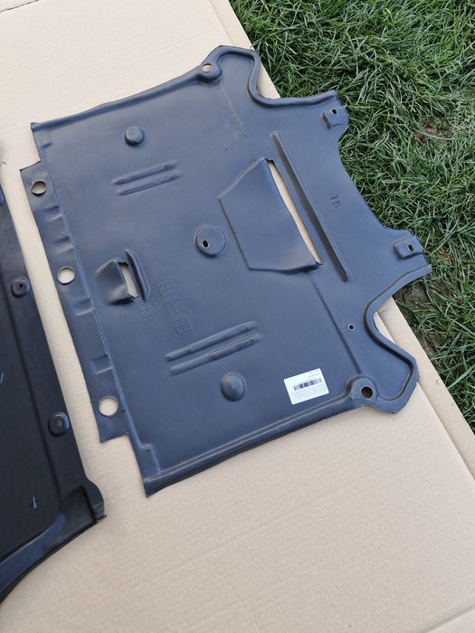 Scut Bara Motor Cutie Audi A5 NOI 2011-2016