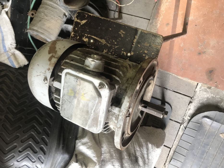 Продам электродвигетеля