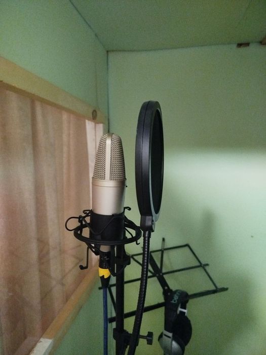 Studiya sotiladi