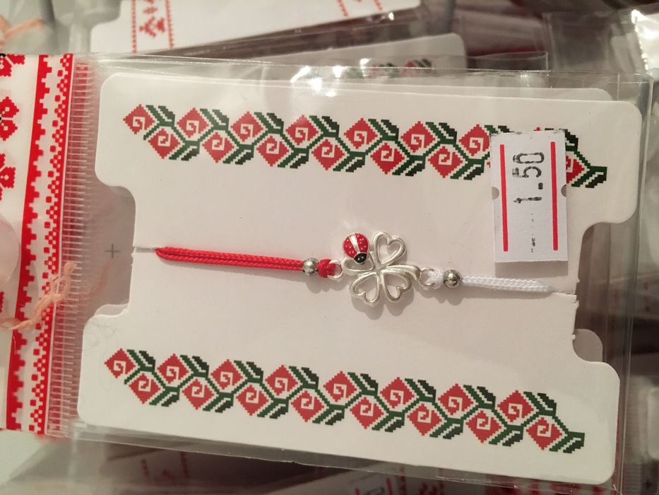 Мартеници ръчна изработка за ръка