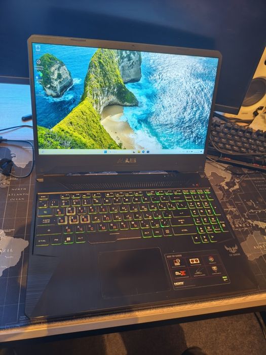 Asus Tuf Gaming 8xCpus, gtx 1650, 1tb ssd !