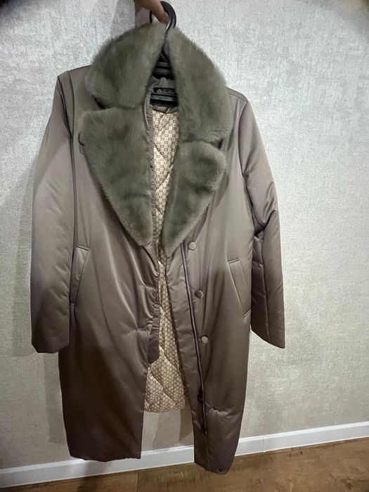 Продам зимнюю куртку