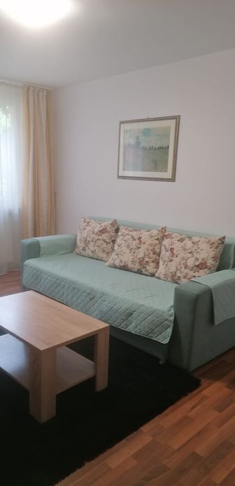 Apartament de închiriat
