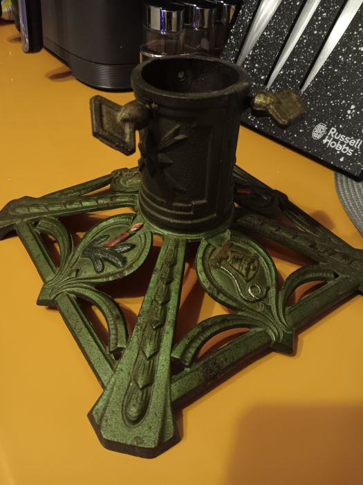 Suport brad din fonta