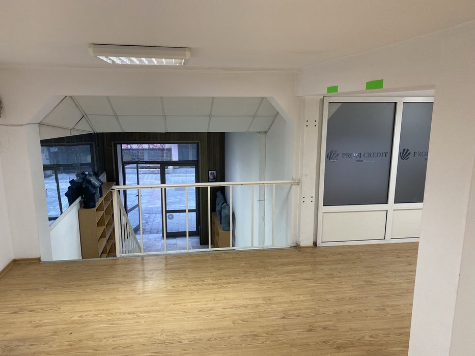 Дава се под наем Магазин в Ботевград - 62 кв.м за 475.83 € - Снимка #5