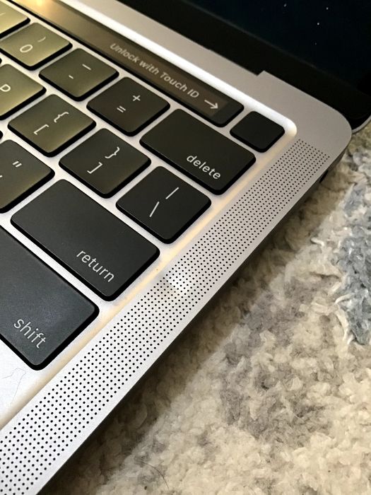 Macbook pro M1 13 inch 8/512