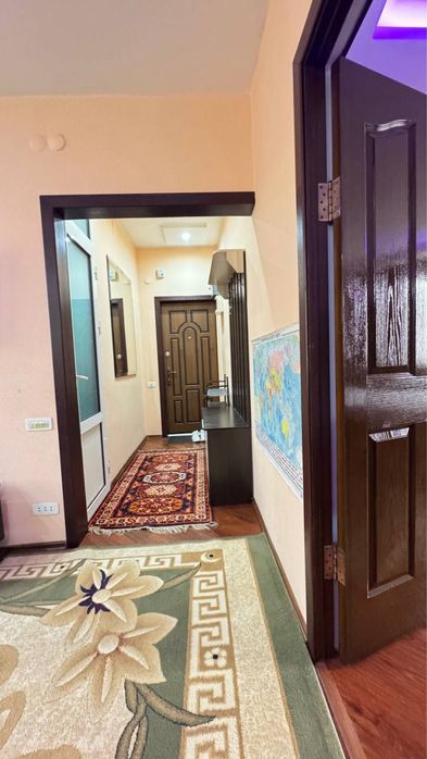 Срочно сдается в аренду 2 ком 3 этаж ор.р тарговый центр