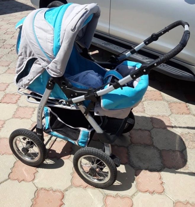 Детская коляска