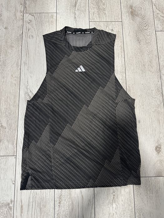 Adidas потник