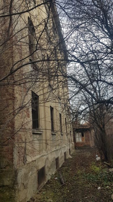 Продава се Промишлена сграда в Кюстендил, Център - 650 кв.м за 165 €/кв.м - Снимка #4