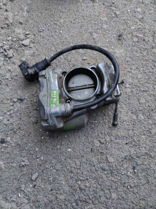 Дроссельная заслонка на Mercedes Benz 2.8 M104