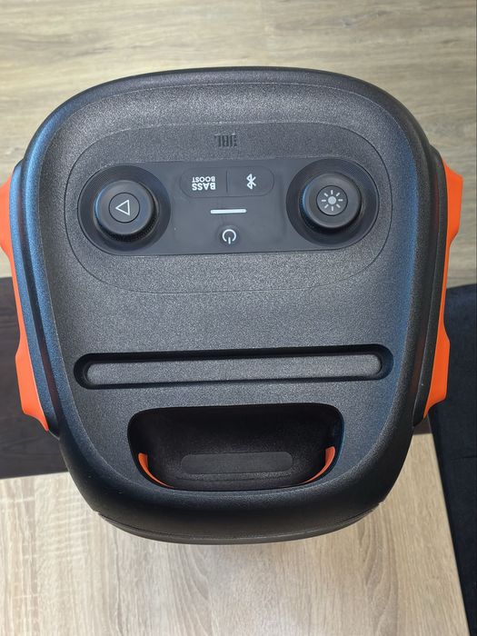 JBL Patrybox 110