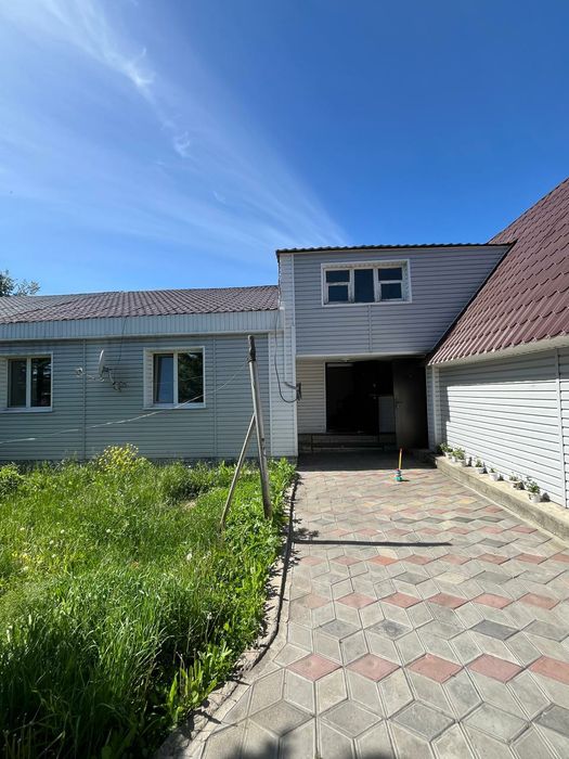 Продам благоустроенный 3-х комнатный дом.