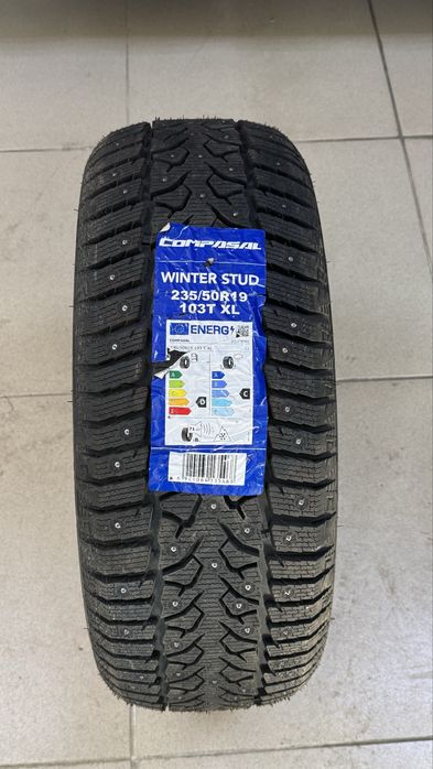 235/50R19 compasal