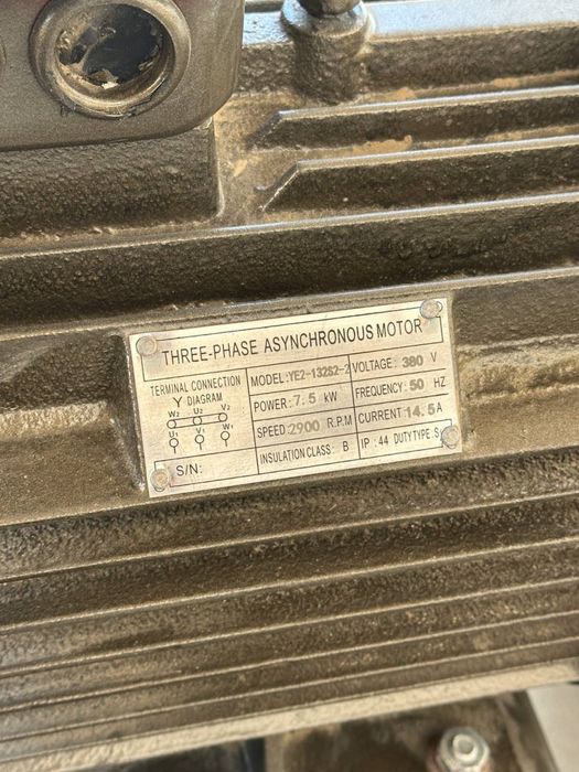 Kompressor sotiladi. Yangi.