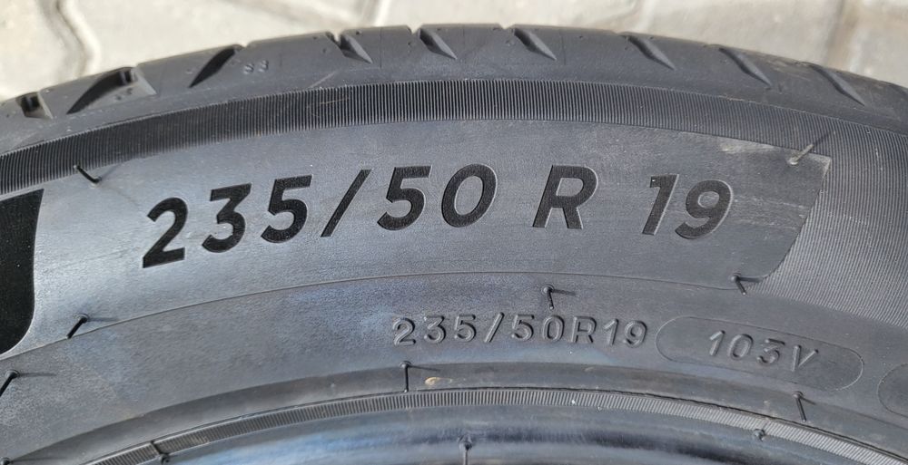 Anvelope turism vara noi Michelin 235 50 19, dot 2022