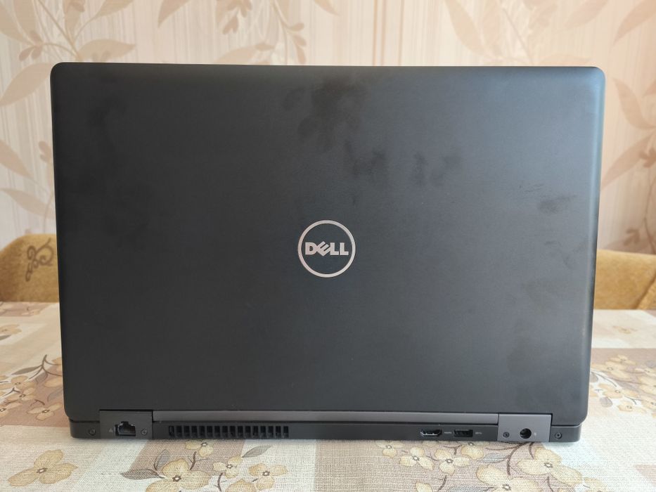 Лаптоп в добро състояние Dell Precision 3520