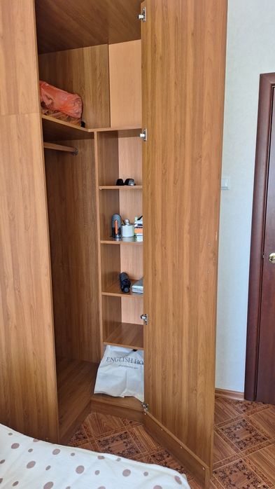 Угловой шифоньер сатылады