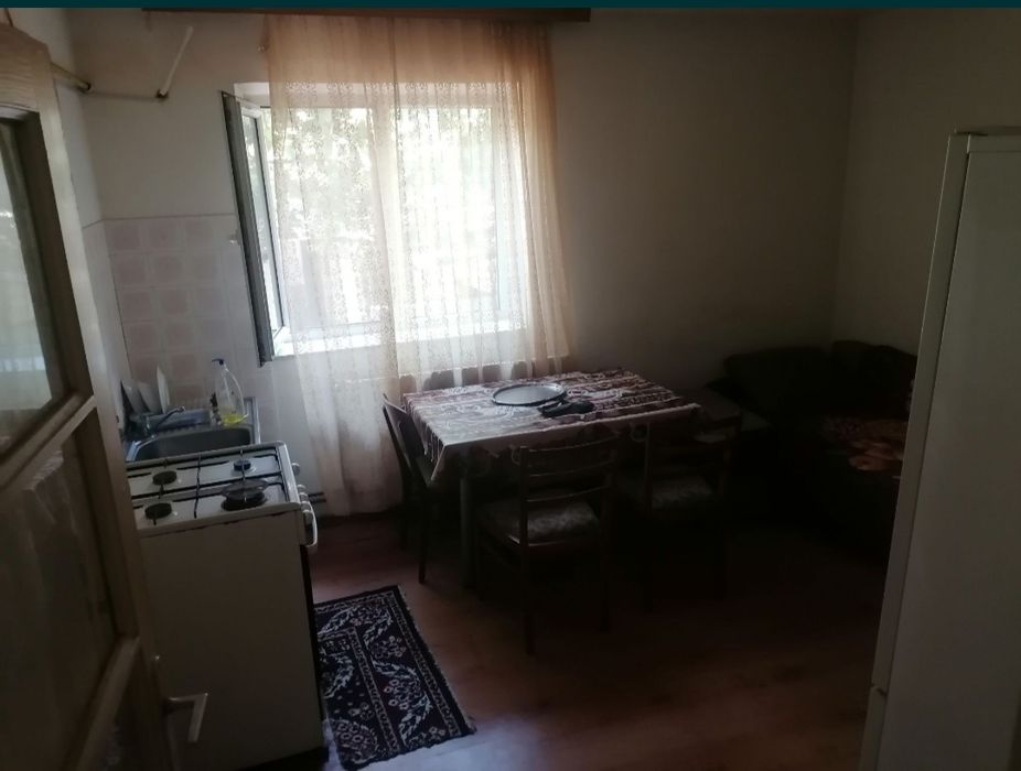 Închiriez casă pentru echipa de muncitori 8 persoane