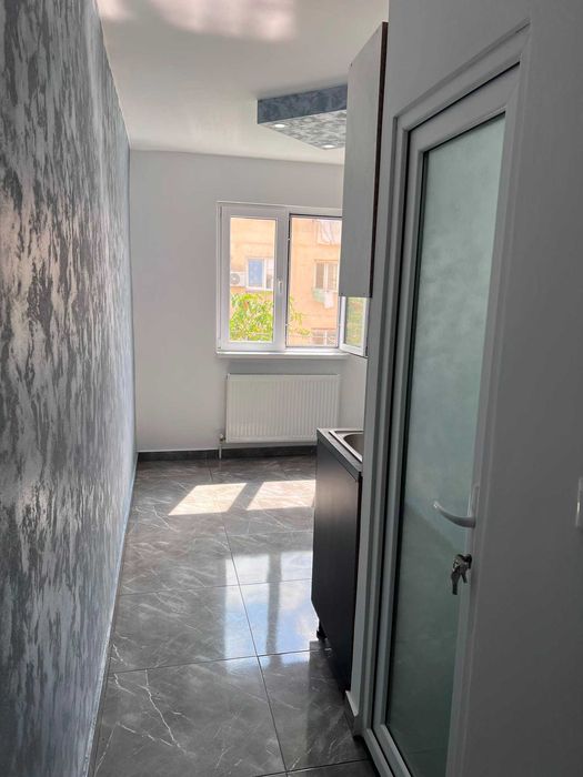 Garsoniera cf 3,etaj 3,17mp Fortuna-Vlaicu renovata recent