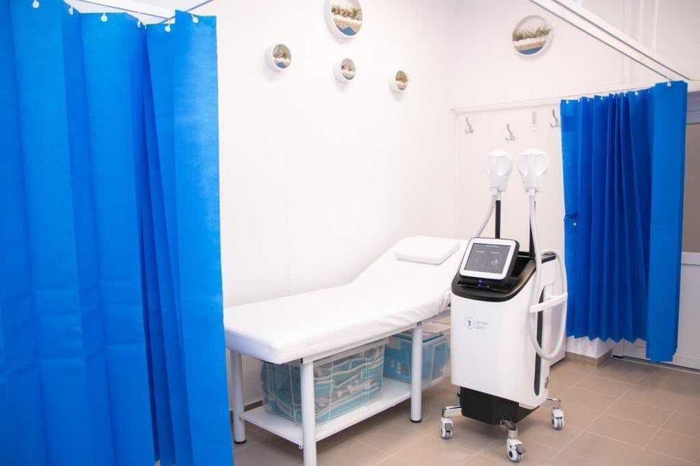 Aparat profesional EMSlim HIEMT pentru remodelare corporală, tonifiere musculară, salon cosmetic, salon de masaj, estetică și fitness – 2.500 €