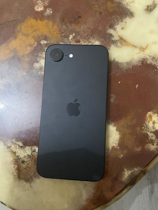 Vand telefon 16e nu primeste cartela !!