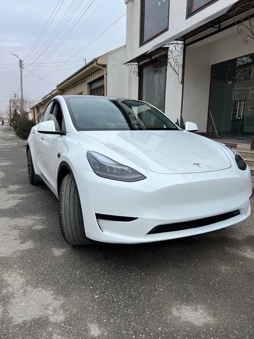 Tesla Model Y 2023 10 oy 
2023 YIL. 10- OY 
STANDARD 
ZAPAS HOD. 350 k