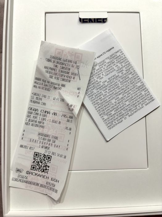 Продавам iPad (A16) WiFi 128 GB Silver – като нов, с аксесоари