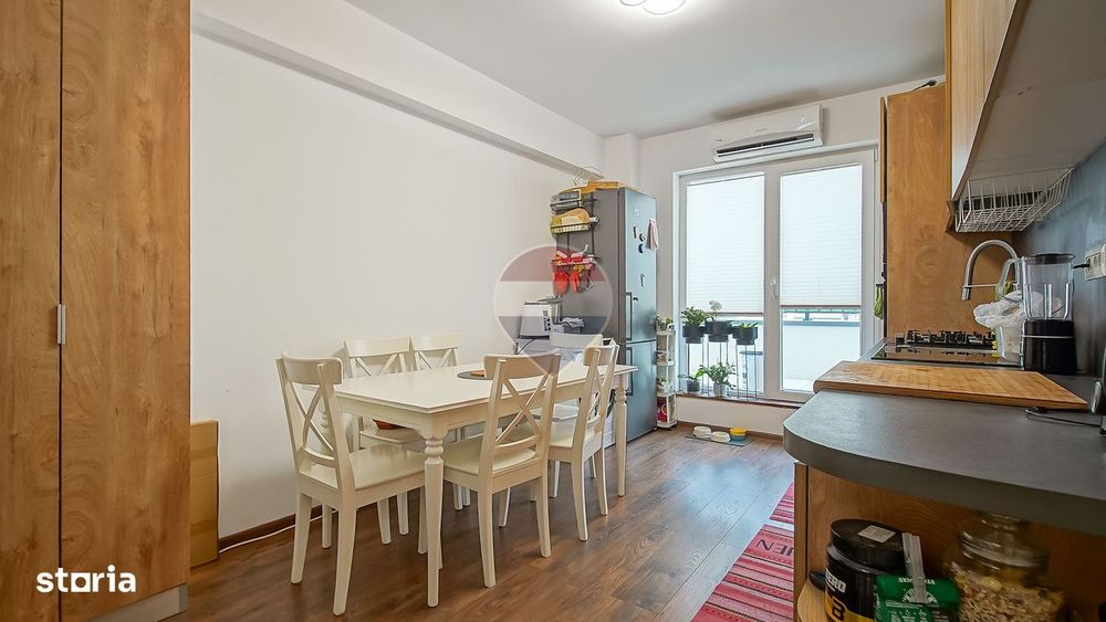Apartament 3 camere, terasă generoasă, lift și 2 locuri de parcare