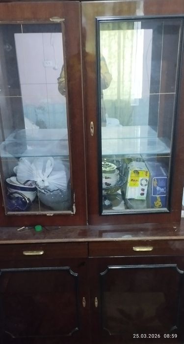 Продам буфет, немецкий. Хорошего качества.