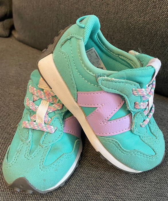 Маратонки new balance