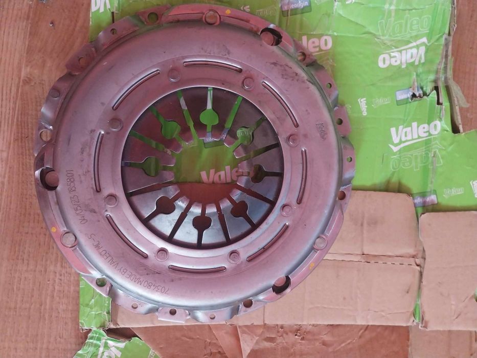 Vând placa de presiune și disc audi a4 b7 
700 lei preț negociabil