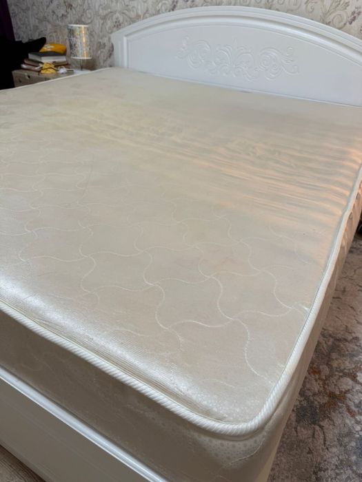 Продам два матраса в одни руки