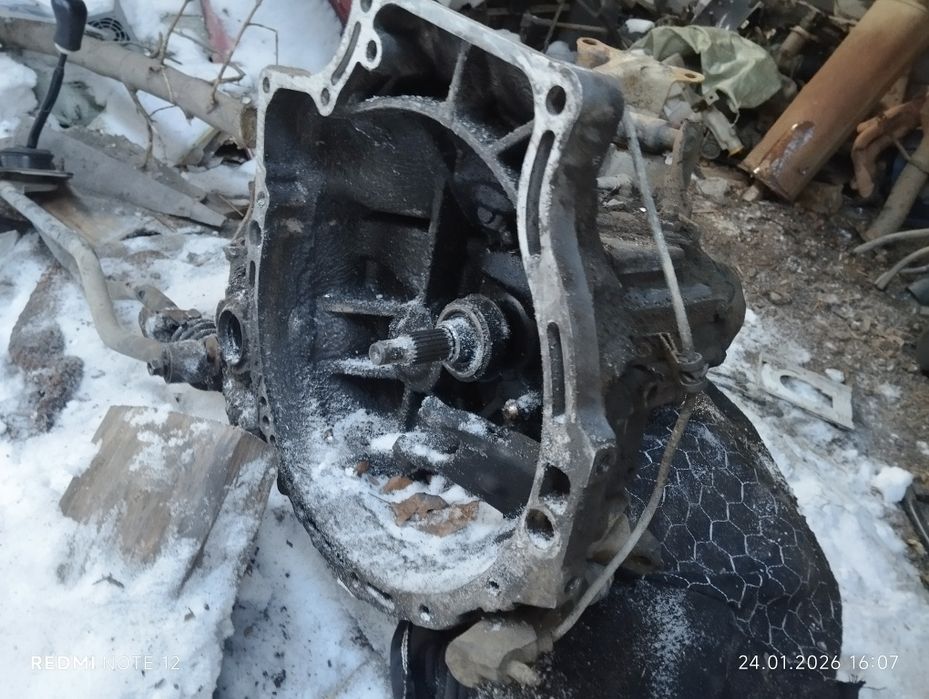 МКПП , коробка Мазда 323 BG