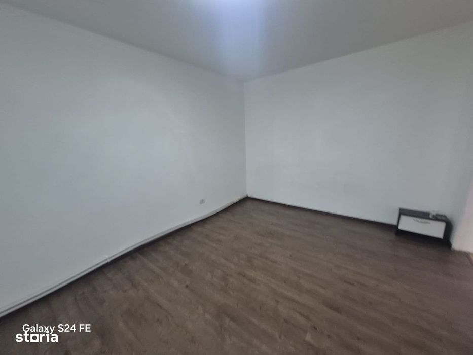 Apartament 3 camere, zona 1 Decembrie 1918