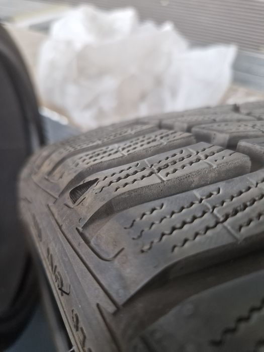 Anvelope Good Year 235/35r20