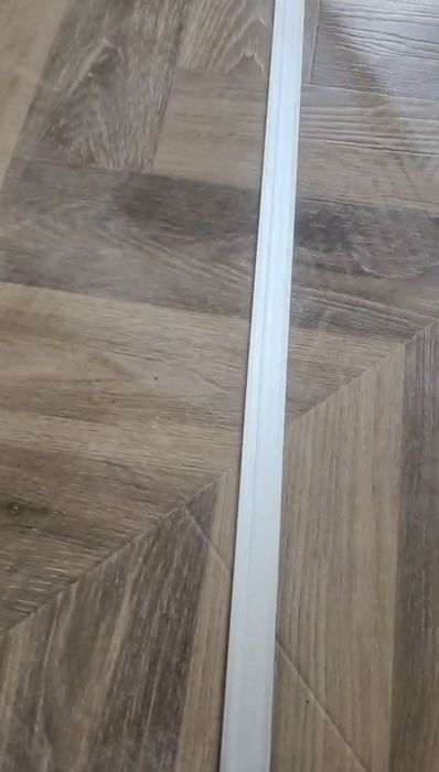 Lenta. Palosa. Ecoplit alyumin. profil.2sm.palosa. qora.tilla.nikel