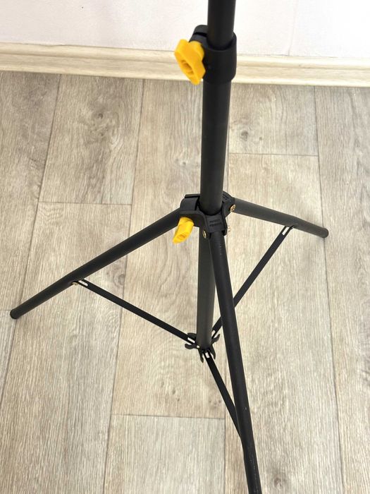 Держатель для фона