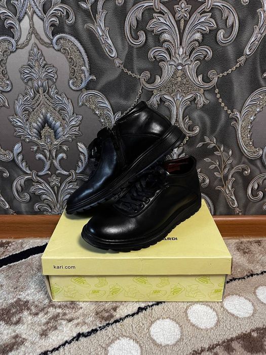 Кожаная обувь молодежная