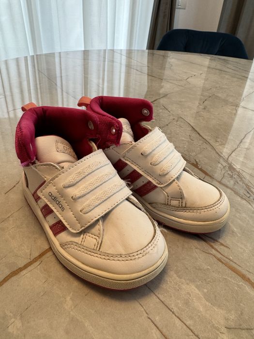 Ghete Adidas 24
