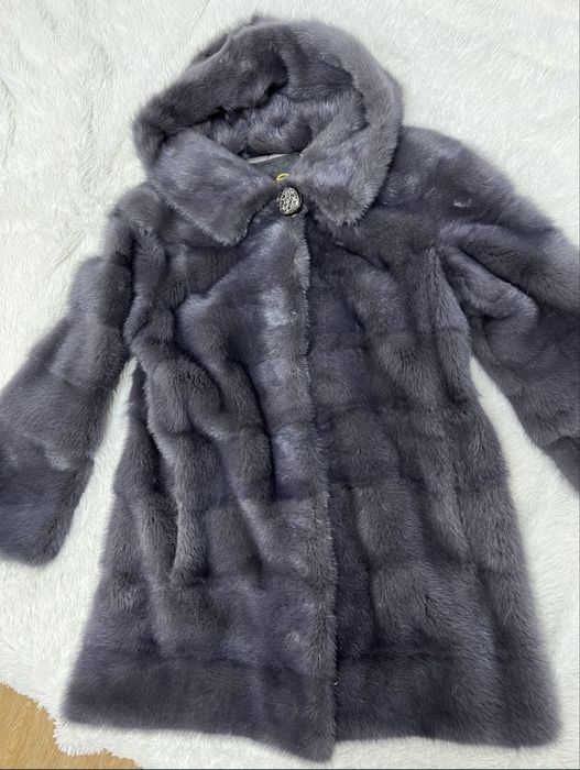 Продам норковую шубу