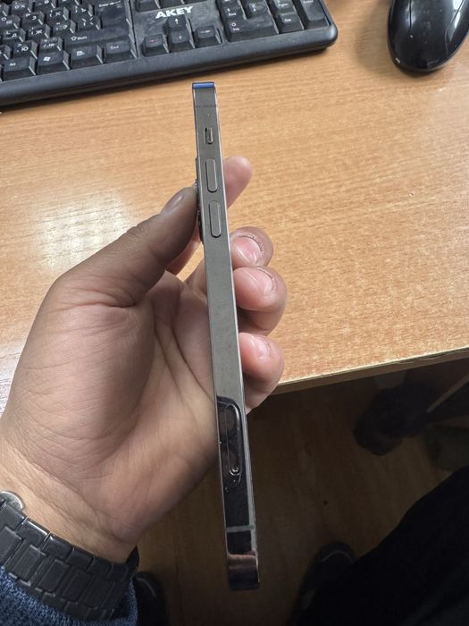 Айфон 12 про 256гб 74% емкость