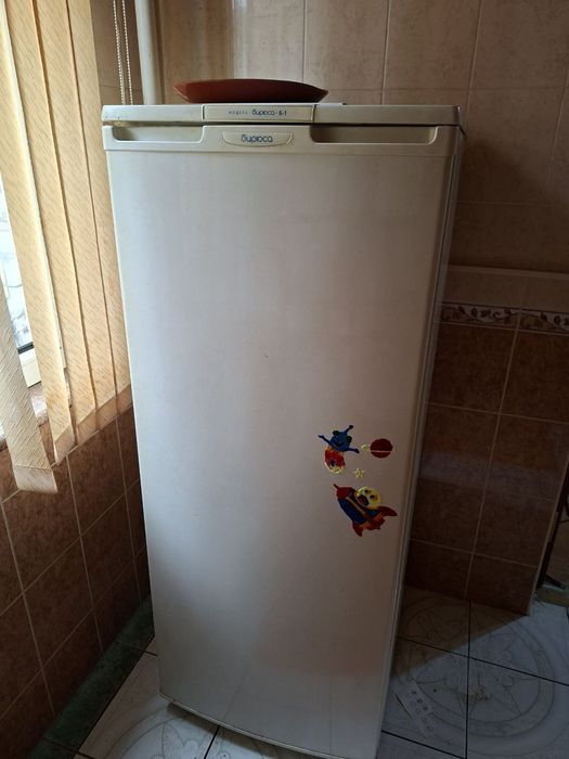 Срочно  бирюса холодильник сотилади