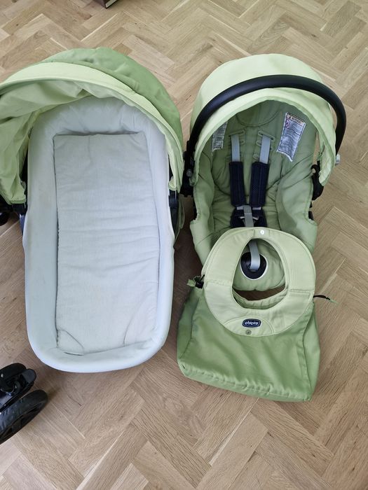 Бебешка количка на chicco 3в1