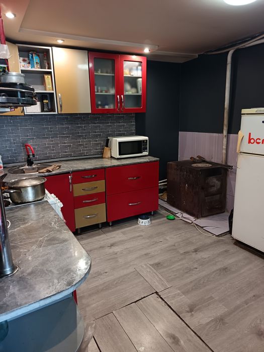 Продам дом в п. Долинка