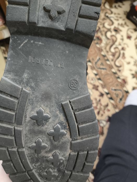 Продам ботинки  в хорошем состоянии