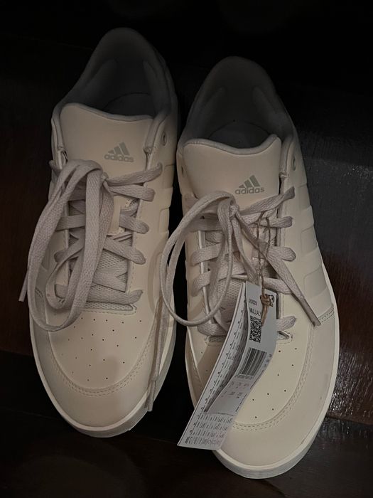 Дамски кецове Adidas MUALLY