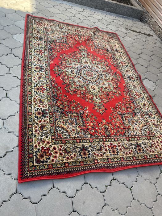 Продам ковры в хорошем состоянии